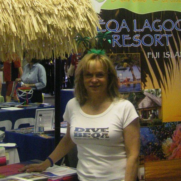 Meet your Posher, Debra - Picture 1 of 1